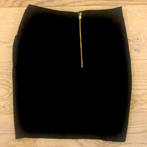 H&M Black Pencil Skirt size 6 - Picture 3 of 9